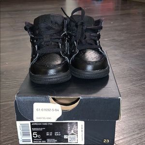 TODDLER AIR JORDAN 1 MID RETRO BASKETBALL SHOES
